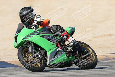 media/Dec-01-2025-Moto Forza (Mon) [[2daa91e15f]]/2-Intermediate Group/Session 2 (Turns 9 and 10)/